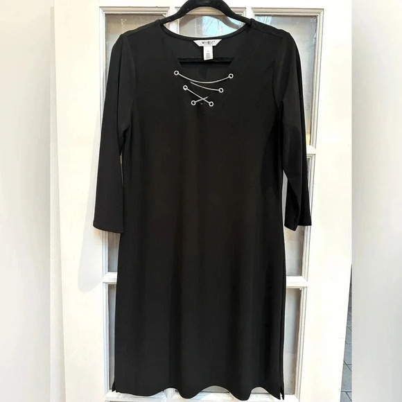 White House Black Market WHBM Black Chain Lace Up Shift Dress Size Medium M - Picture 8 of 8